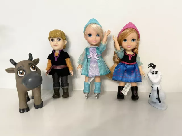 *HTF* Anna and Elsa Frozen Petite Princess Dolls with Kristoff and Sven!