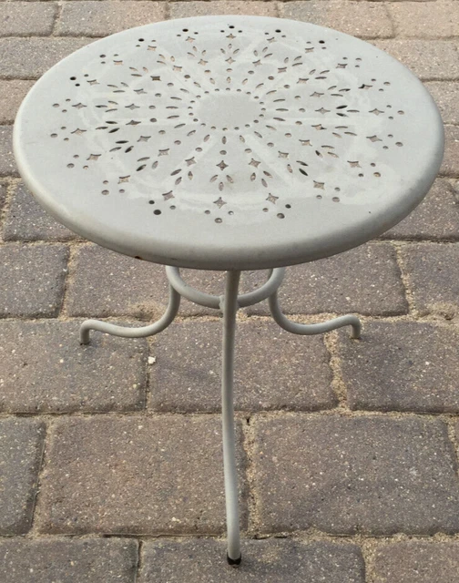 HOMECREST PATIO SIDE Table 15" Round Metal 3 Legs Open Work Design Top
