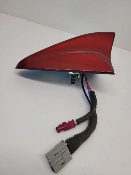2013-2016 Hyundai Santa Fe Roof Mtd Shark Fin Red Pc Tr3