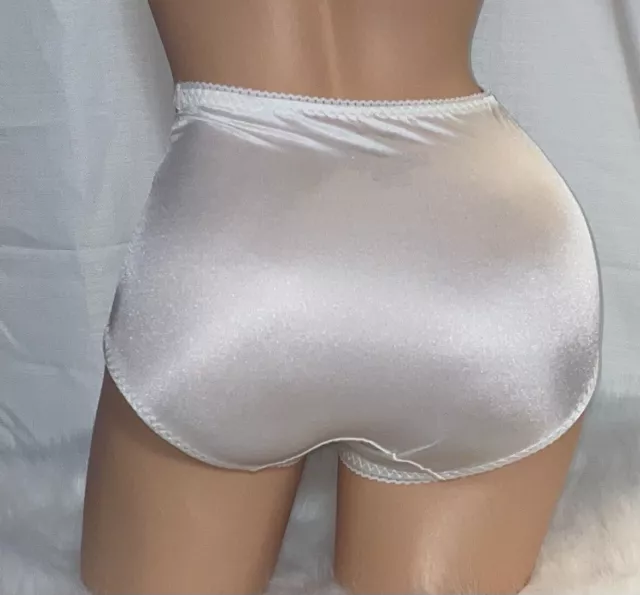 Vanity Fair White Glossy Shiny Shaping High Waisted Nylon Panties Womens S/5