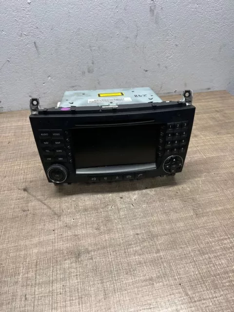 Mercedes-Benz E W211 2003 Radio CD GPS player head unit A2038270062 NIC12936