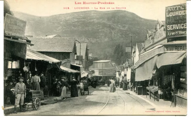 France Lourdes - La Rue de La Grotte Antigua Tarjeta Postal