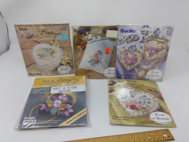 Grupo de 5 kits de bordado de cinta de seda Bucilla surtidos - Nuevos en paquete