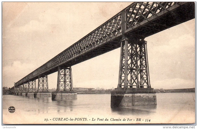 33 CUBZAC LES PONTS - le pont du chemin de fer, vue d'ensemble