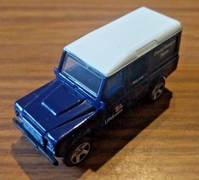 CORGI RNLI LAND Rover Defender équipe de sauvetage contre les ...