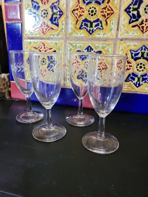 4 Vtg Laurel Leaf Etched Crystal Tulip Or Sour Glasses Stemware 5.5"