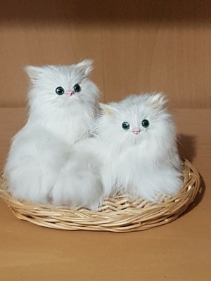 Figurine Chat Chats Blancs Angora Yeux Verts En Poils Dans Panier En Osier Eur 7 00 Picclick Fr