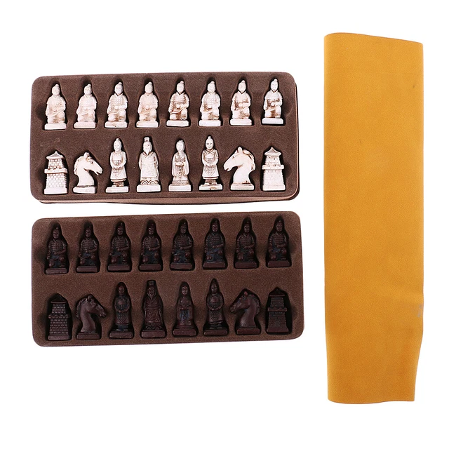 Magnetisches Chinesisches Schach Aus Holz - Klappbares Xiangqi Reisespiel Mit Acryl Figuren