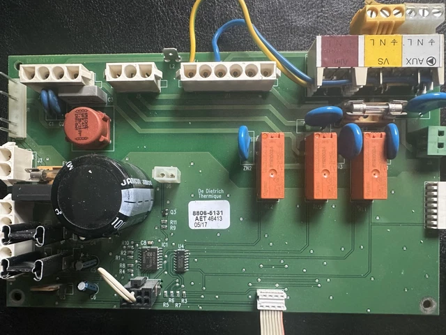 Relais Satronic SH 213 Mod C1 – Cuenod 13011049 – Neuf