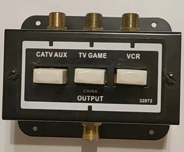 32072 Coaxial Antenna Switch 1-2-3