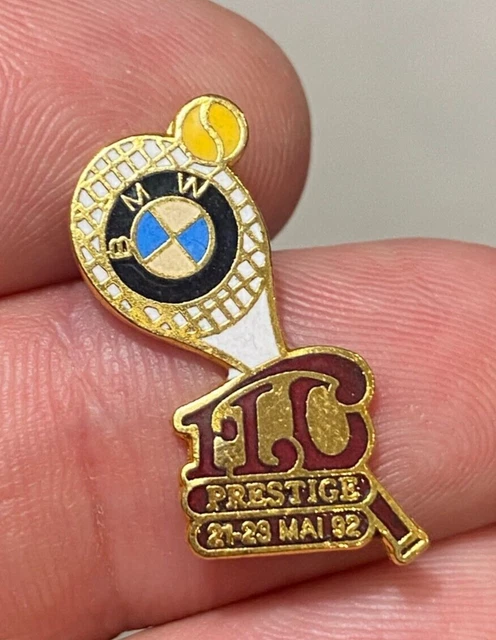 PINS RARE- Roland GARROS, REEBOH 1991, signé Ananas /46