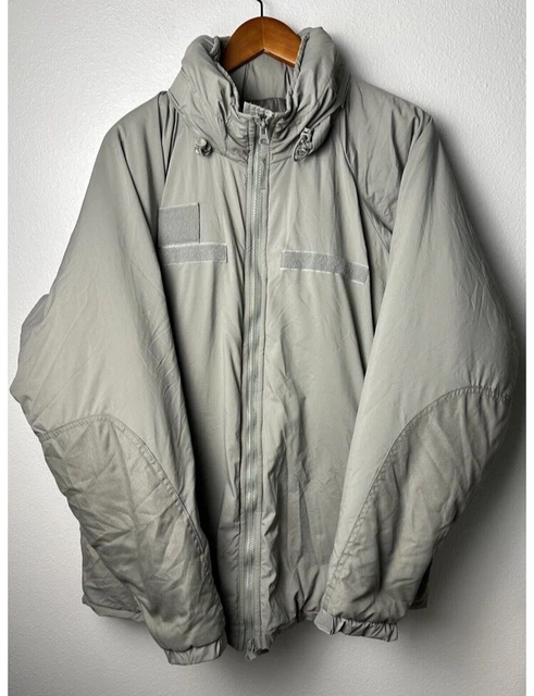 NEW- ECWCS Gen. III Extreme Cold Weather Parka L7. Medium-Regular