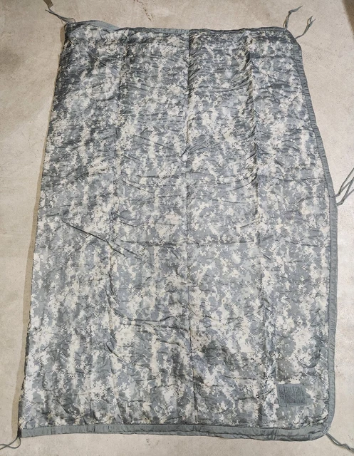 US Army ACU Wet Weather Poncho Liner "Woobie" NSN:8405-01-547-2559 (USED)