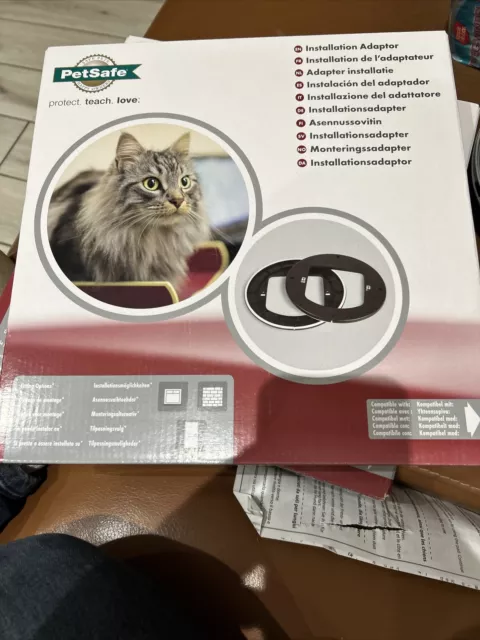 PetSafe Easy Install Microchip Cat Flap Installation Adaptor, Glass Door & Wall