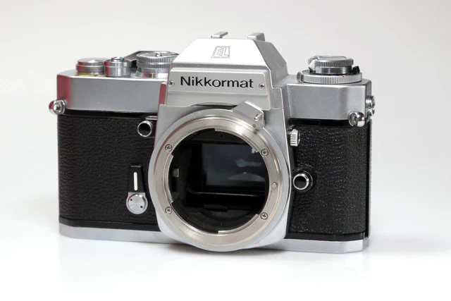 Nikkormat EL Spiegelreflexkamera DEFEKT