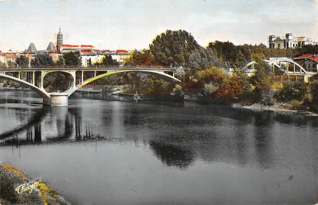 MONTAUBAN - le pont neuf sur le Tarn, le musée Ingres, église Saint Jacques,