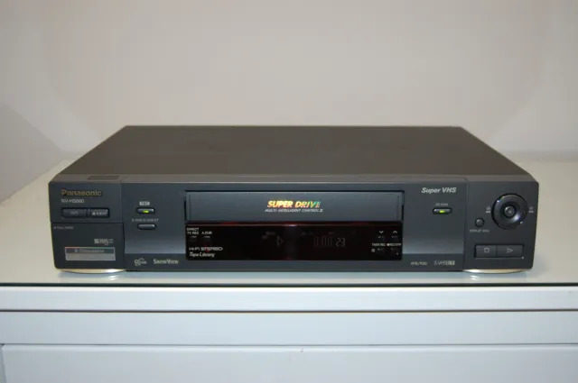 Panasonic NV-HS860 S-VHS Super VHS Videorecorder mit 1 Jahr Garantie*