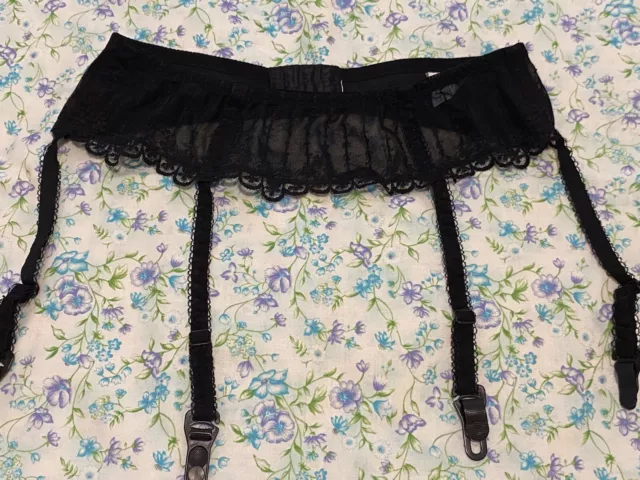 Vintage Black Lace Garter Belt Undercoverwear Sz 32