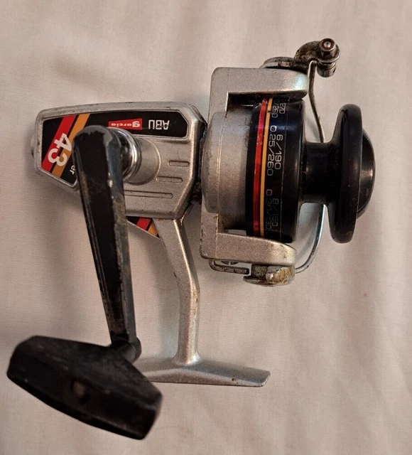 Vintage ABU Garcia Skirted Spool Spinning Reel 10-S Kingfisher Rod Fishing