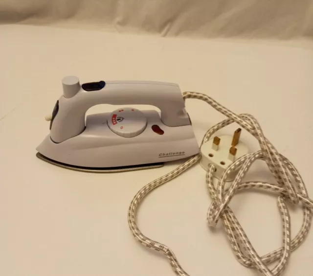 Challenge 120v/230v Travel Iron