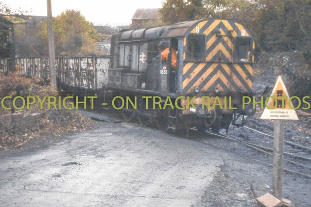 UK RAILWAY PHOTOGRAPH Of Class 08 08819. Rm08-949 £1.70 - PicClick UK