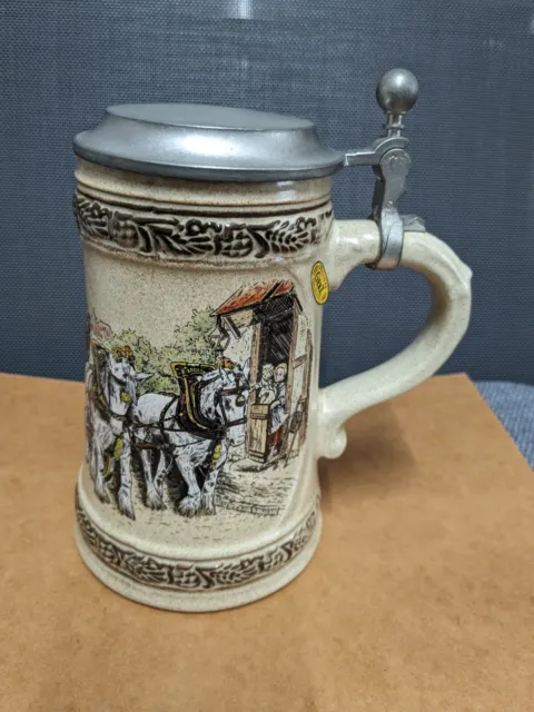 Antiker Bierkrug mit Zinndeckel 0,5l sehr guter Zustand