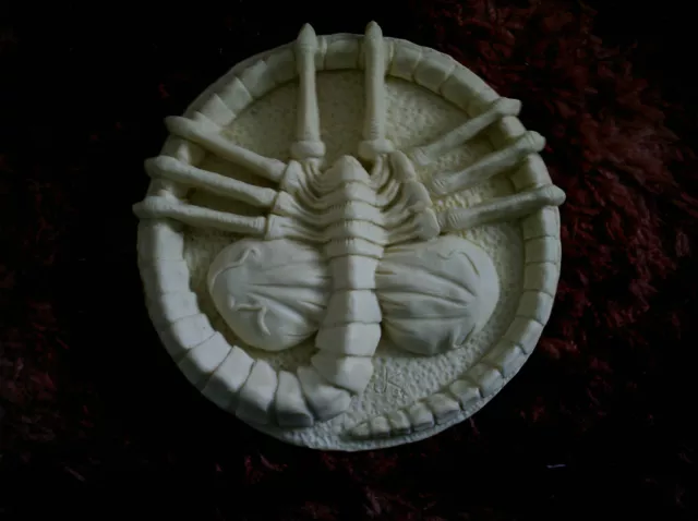 3 x alien facehugger plaques solid  resin.unpainted.aprox.size 2 x 8".1 x 4"