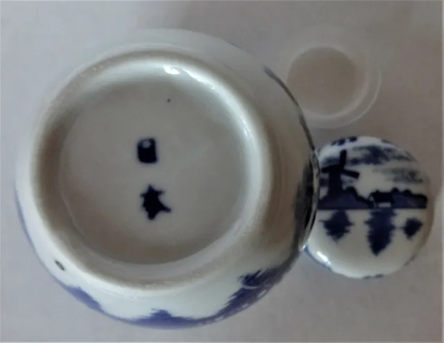 Teeurne Porzellan Urne Blau Weiß Windmühle Segelboote Vase mit Deckel 9,5 cm 7
