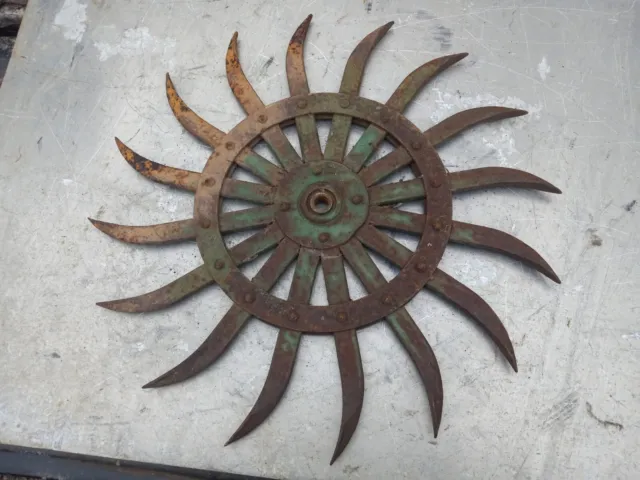 Vtg Spiked Tooth Rotary Hoe Iron Wheel Farm Punk Steampunk Garden Art Approx 19"