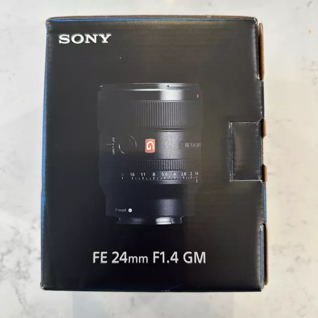 Sony FE 24mm f/1.4 GM Camera Lens - Black (SEL24F14GM) - box, case, strap