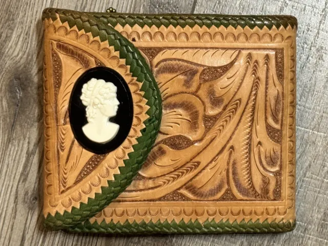 RARE Vintage Western Bifold UNIQUE CAMEO Wallet Brown Leather Hand Tooled Cowboy