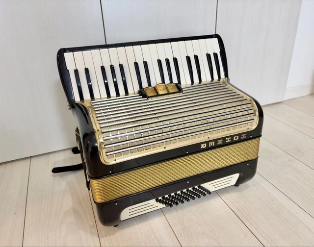 HOHNER CONCERTO VINTAGE 34 teclas 48 bajos acordeón Alemania