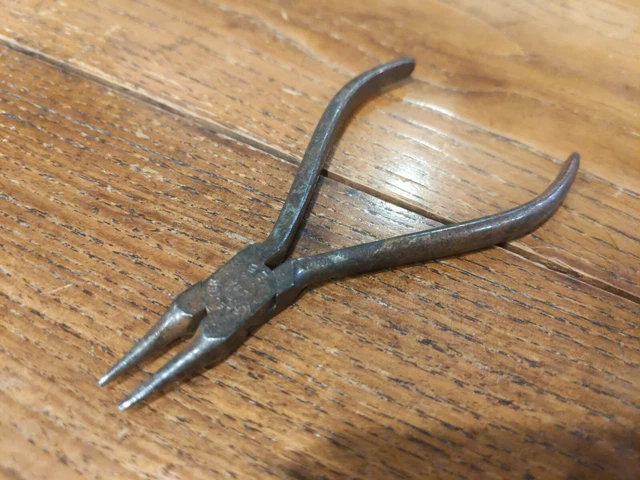 Vintage 1940s-1950s KRAEUTER 85 USA Round Nose Pliers 4-1/2 inch long