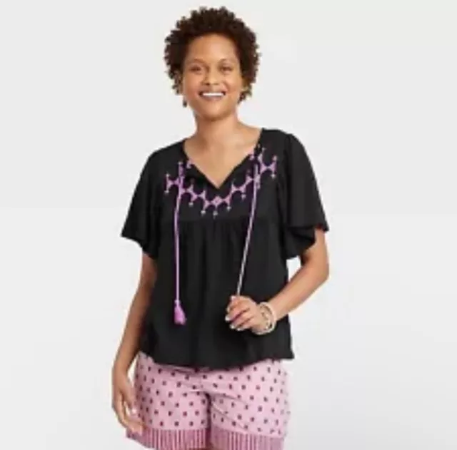 Women's Flutter Short Sleeve Embroidered Top - Knox Rose Black/Pink Size S