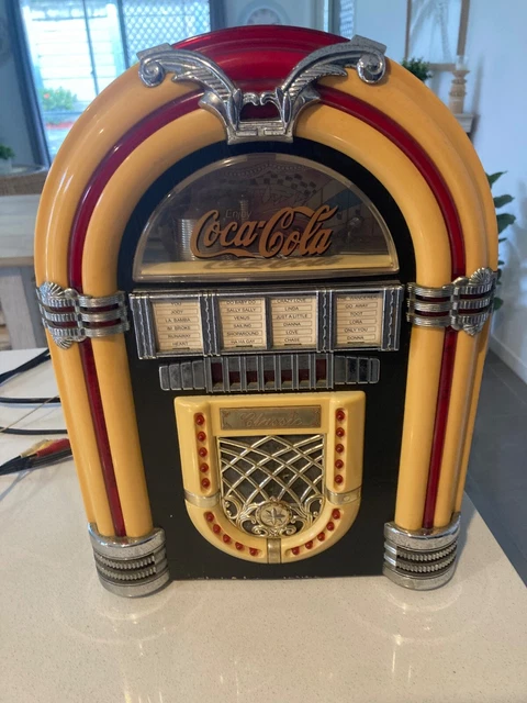 コレクション coca cola Jukebox type Radio vintage Coca-Cola Retro Jukebox Speaker with Bluetooth and FM Radio