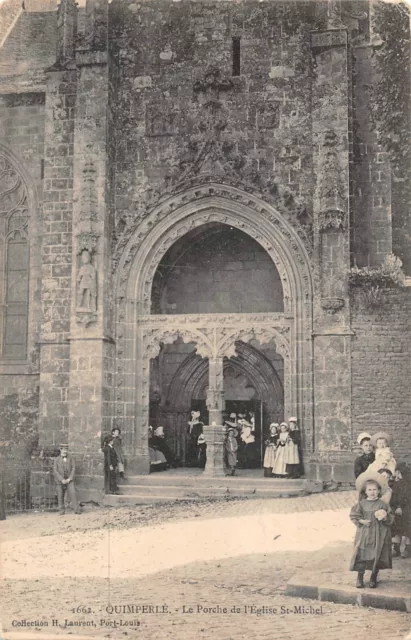 CPA Quimperlé Le porche de l'église Saint-Michel (134093)