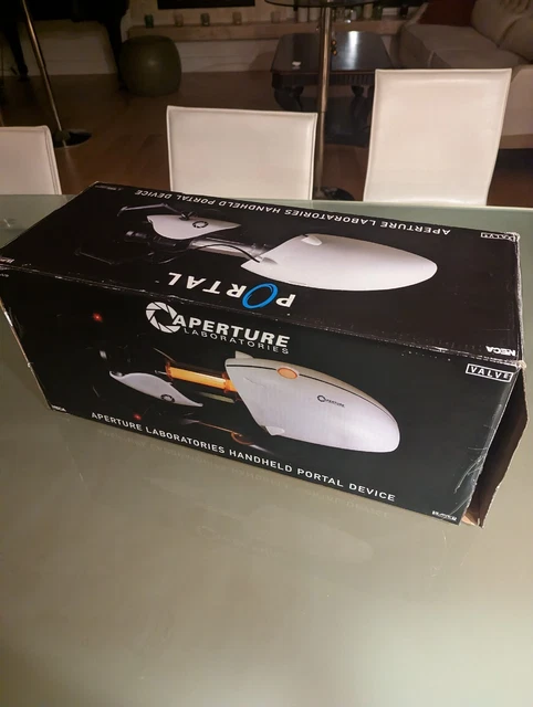 NECA Portal Gun Signed By VALVE Team