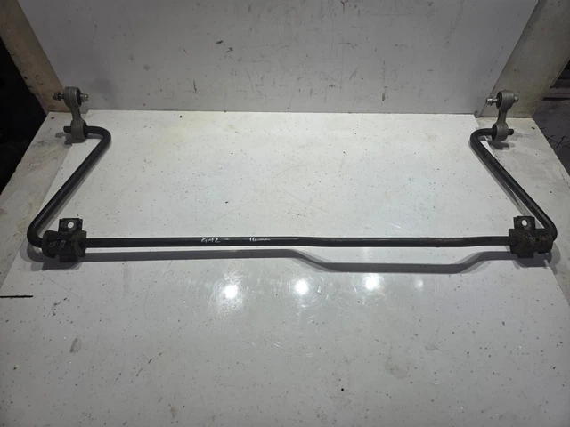 How to change rear anti roll bar links on BMW E36 – replacement guide 3 How to change rear anti roll bar links on BMW E36 – replacement guide 3