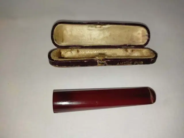 Vintage Real Cherry Mouthpiece Amber Cigarette Holder