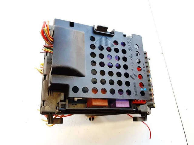 7700821586   I022701, F3P S 724 Fuse box  for Renault Laguna 1996 FR1792159-89