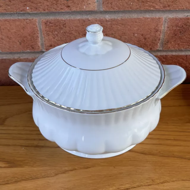 Chodziez ( Poland ) Iwona Pattern Lidded Serving Tureen Casserole Vegetable