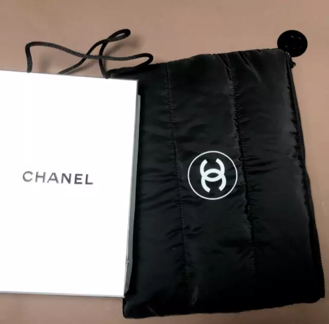 CHANEL BEAUTE GIFT POUCH / CLUTCH Black MAKEUP COSMETIC BAG GIFT