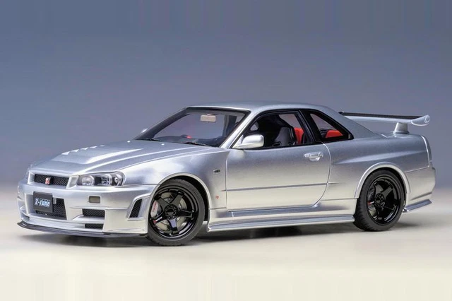 Modèle Réduit Nissan Skyline GT-R (R34) Z-Tune 2002 Argent - Échelle 1:18 Par Autoart - Pièce De Collection