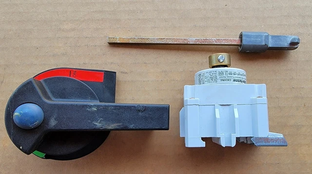 Cutler Hammer C362NR40 Rotary Disconnect Switch