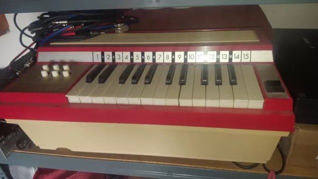 Red and Cream (Blood and Custard) VINTAGE CHORD ORGAN. FULLY WORKING