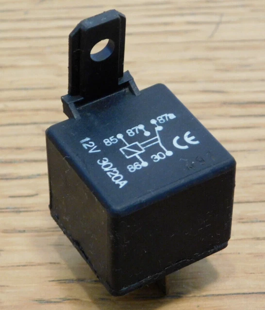 Relais Moteur Tronçonneuse 5 Broches 24V - Compatible Bosch, Référence 0986AH0615