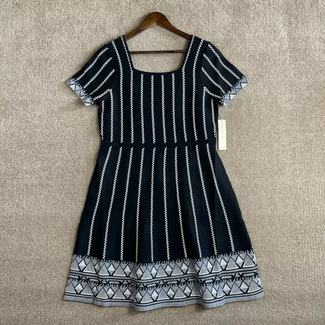 Cyrus Fit & Flare Dress Womens Size Large L Black/White Striped Short Sleeve NEW