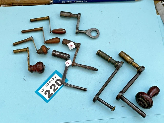 OLD Grandfather clock Longcase Clock Vienna clock Crank Winding Keys Job Lot OLD Grandfather clock Longcase Clock Vienna clock Crank Winding Keys Job Lot