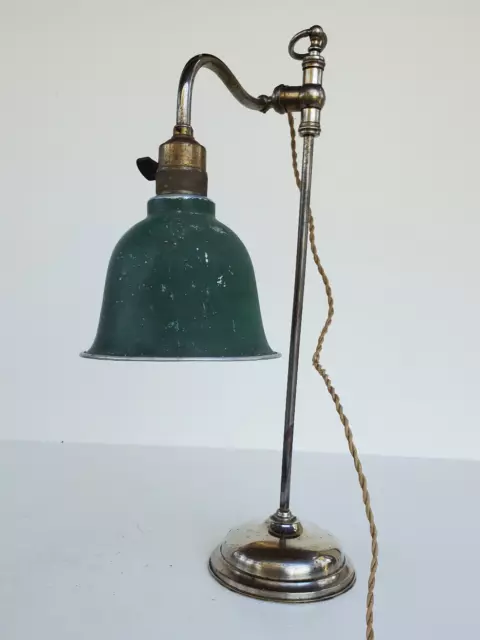 Ancienne lampe de bureau en aluminium