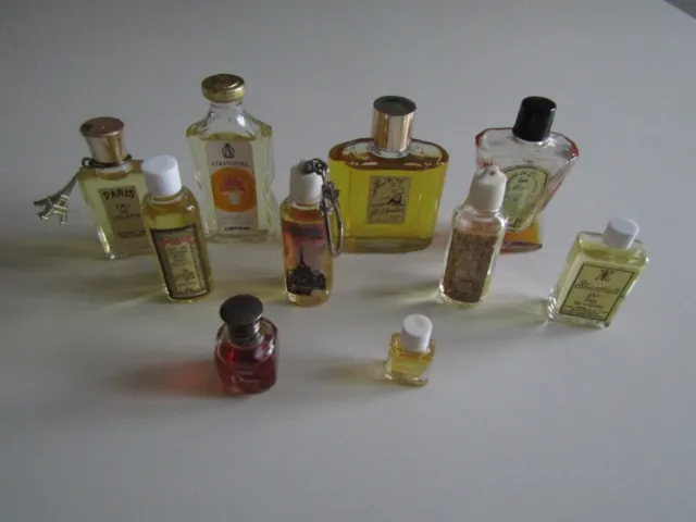 Lot 1 de 10 anciennes et rares  miniatures de parfum différentes sans  boite